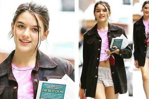Suri Cruise mặt nổi mụn vẫn xinh hết nấc, đôi chân thon dài thành tâm điểm