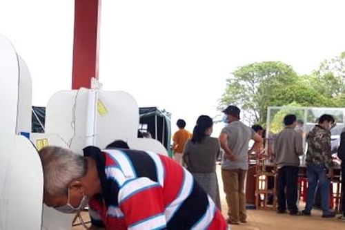 Kon Tum ghi nhận 2 ca dương tính đầu tiên với SARS-CoV-2