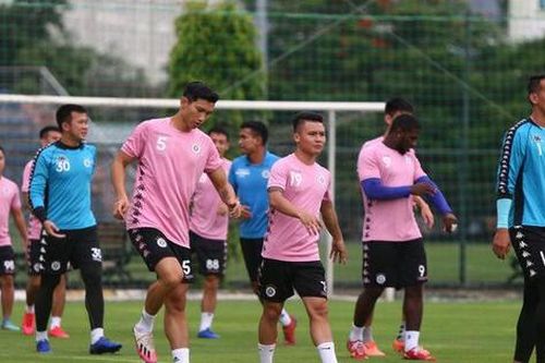 Quang Hải, Đoàn Văn Hậu được CLB Hà Nội cho về quê