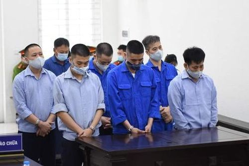 Bảo kê 'xe vua' cựu cán bộ Tổng cục Đường bộ lĩnh 10 năm tù