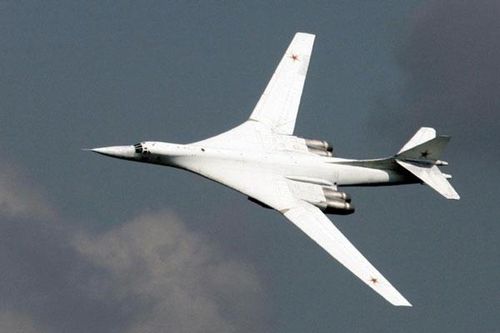 Tu-160 kết hợp tên lửa đạn đạo siêu thanh: 'Công thức diệt mục tiêu' mới của Nga?