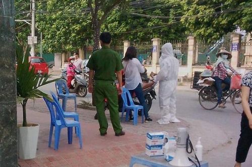 Phường La Khê (quận Hà Đông) tìm người di chuyển đến các địa điểm liên quan ca F0