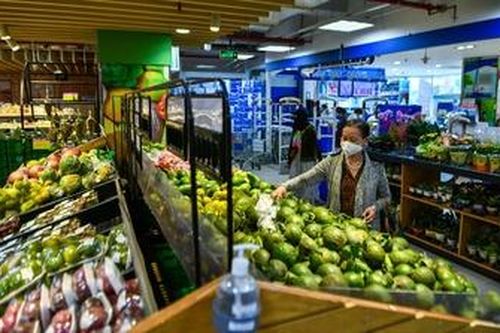 Lượng hàng thực phẩm về TP.HCM tăng mạnh