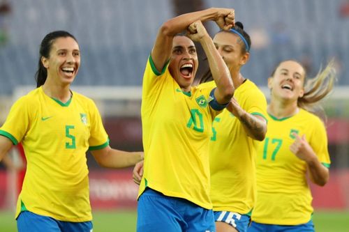 Nữ Brazil thắng Trung Quốc 5-0 ở trận ra quân Olympic