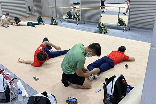 Thể dục dụng cụ thay đổi kế hoạch vì chấn thương