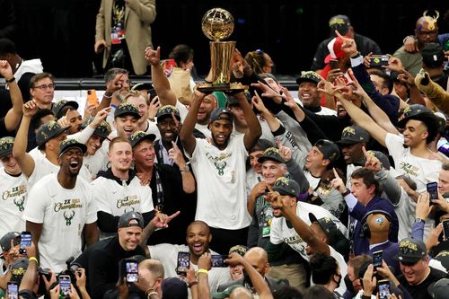 Milwaukee Bucks vô địch NBA mùa giải 2020/21