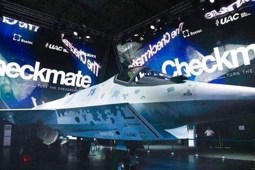 Nga trình làng chiến đấu cơ cạnh tranh F-35