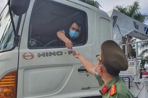 12 cán bộ công an Bà Rịa-Vũng Tàu dương tính với SASR-CoV-2