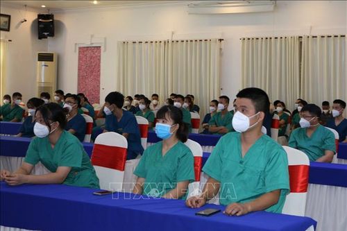 Trên 100 cán bộ y tế của Bắc Giang, Hòa Bình hỗ trợ các tỉnh, thành phía Nam chống dịch