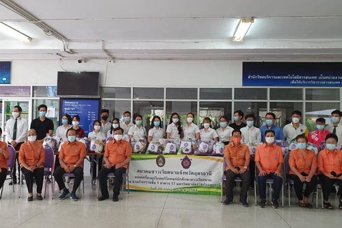 Thái Lan: Kiều bào tỉnh Udon Thani chia sẻ khó khăn với lưu học sinh Việt Nam