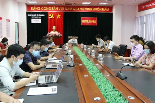 Người dân đi tiêm vắc xin phòng Covid -19 cần cài ứng dụng Sổ sức khỏe điện tử