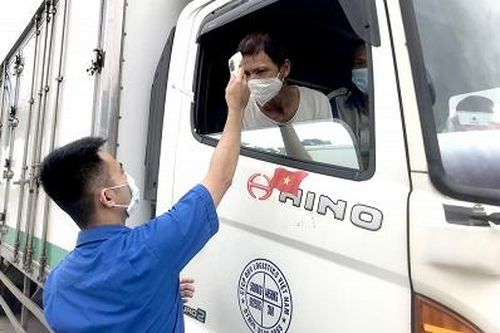 Gần 700 đoàn viên thanh niên tham gia các chốt kiểm soát dịch COVID-19