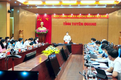 Đồng chí Chủ tịch UBND tỉnh Nguyễn Văn Sơn: Phải tổ chức tiêm phòng dịch cho nhân dân ngay từ sáng 22-7