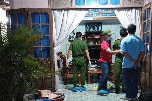 Khởi tố học sinh đâm thầy Hiệu trưởng tử vong bằng 13 nhát dao