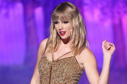 Taylor Swift đứng đầu danh sách Nhạc sĩ kiếm tiền nhiều nhất 2020