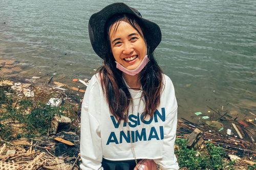 Cặp đôi dọn rác ở hồ Tuyền Lâm mỗi khi rảnh rỗi