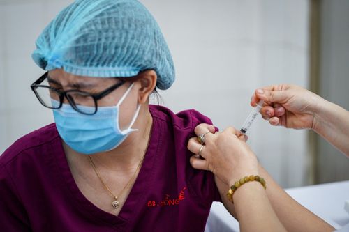 Việt Nam thúc đẩy chuyển giao công nghệ vaccine Covid-19