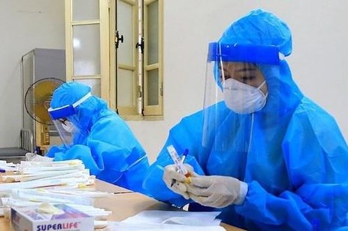 Hà Nội phát hiện thêm 34 ca mắc mới, đẩy nhanh tốc độ tiêm vaccine phòng Covid-19