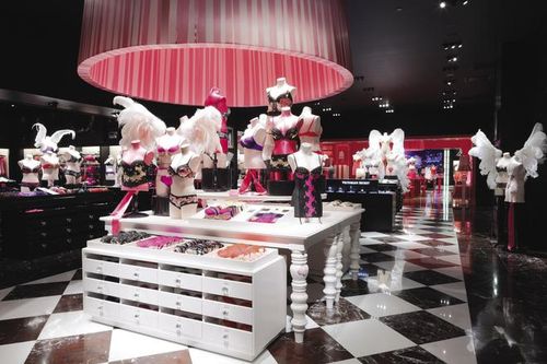 Cuộc 'đại tu' hình ảnh thương hiệu của Victoria's Secret