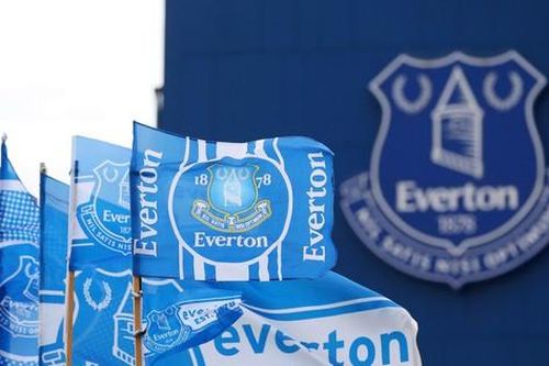 Sao Everton bị giam giữ vì ấu dâm, vợ bỏ nhà ra đi