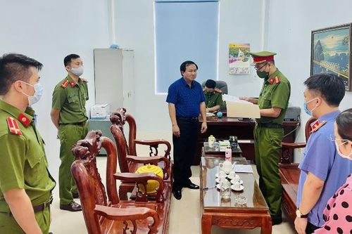 Bắt cán bộ kho bạc huyện Nông Cống, tỉnh Thanh Hóa