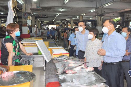 Gỡ nhiều nút thắt trong lưu thông hàng hóa tại Thành phố Hồ Chí Minh