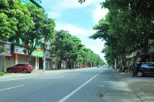 Truy tìm chiếc ô tô cán chết người ở Nghệ An rồi bỏ chạy trong đêm