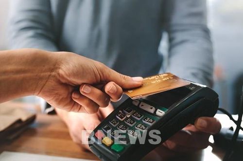 Nhận kiều hối đơn giản qua thẻ Visa Debit