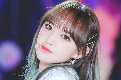 Nữ idol Cbiz nhận chỉ trích chỉ vì... quyên góp từ thiện ít!