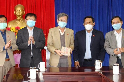 Lãnh đạo tỉnh thăm, hỗ trợ các lực lượng phòng chống dịch Covid-19 tại Đơn Dương, Đà Lạt