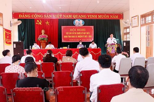 Đồng chí Chủ tịch HĐND tỉnh tiếp xúc cử tri tại huyện Mai Sơn