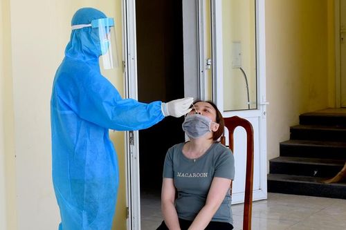 Trường hợp liên quan đến ca nhiễm Covid-19 đã có kết quả âm tính lần 1