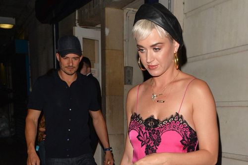 Katy Perry kiếm tiền nhiều gấp 8 lần chồng