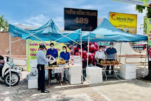 Đẩy mạnh lưu thông, tiêu thụ nông sản