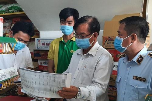 Cửa hàng Bách Hóa Xanh ở Long An tính tiền nâng khống khối lượng