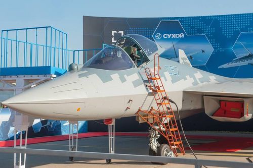 Phòng thiết kế Sukhoi giới thiệu thiết bị mô phỏng tương tác Su-57E