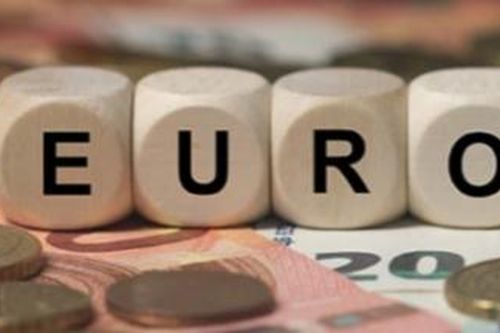 Kinh tế Eurozone tăng trưởng nhanh nhất trong hơn hai thập niên