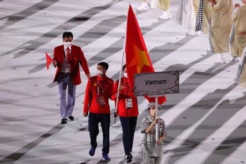 Video đoàn thể thao Việt Nam diễu hành tại Olympic Tokyo 2020
