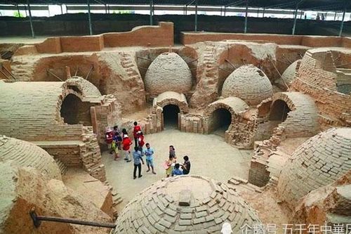 Phát hiện lăng mộ nghìn năm đồ sộ hơn lăng Từ Hi Thái hậu: 12 quan tài chứa bí mật gì?