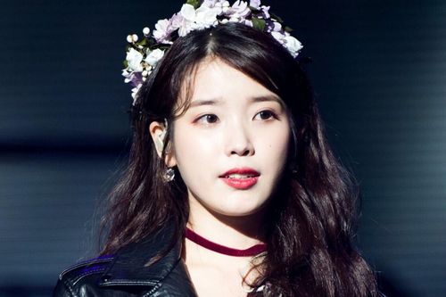 Hé lộ quá khứ đau buồn của IU: Gia đình mắc nợ, ly tán, đời sống vất vả