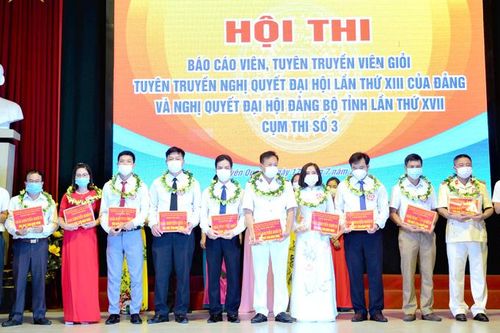 Đảng bộ Khối các cơ quan và doanh nghiệp tỉnh: Thực hiện hiệu quả Nghị quyết Trung ương 4 (khóa XII)