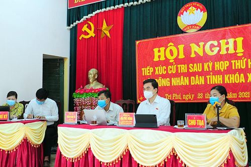 Đại biểu HĐND tỉnh tiếp xúc cử tri tại Chiêm Hóa