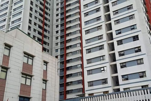 Hà Nội: Bé trai 3 tuổi rơi từ tầng 6 chung cư chết thương tâm