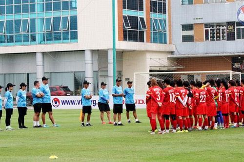 Tuyển nữ Việt Nam đủ quân, sẵn sàng tập luyện cho vòng loại Asian Cup nữ 2022