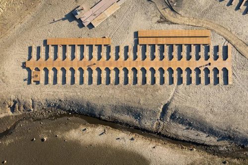 California điêu đứng vì nhóm trộm nước sinh hoạt để trồng cần sa