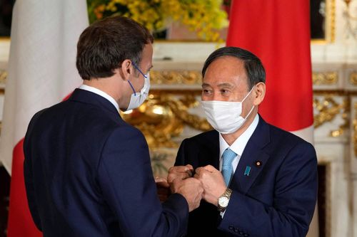 Tổng thống Macron gặp thủ tướng Nhật Bản sau lễ khai mạc Olympic
