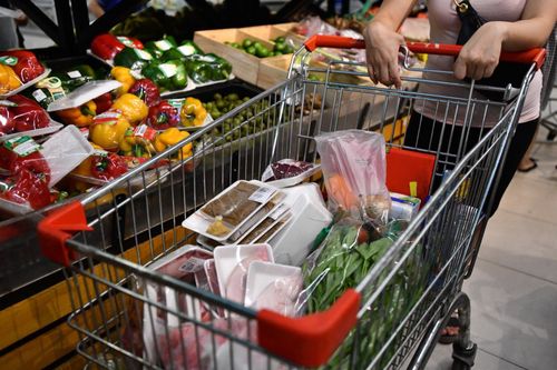 Chủ tịch Khánh Hòa: Người dân không nên đổ xô mua đồ dự trữ