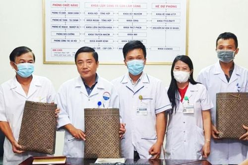 Đoàn y tế tỉnh Quảng Trị tình nguyện vào Bình Dương chống dịch