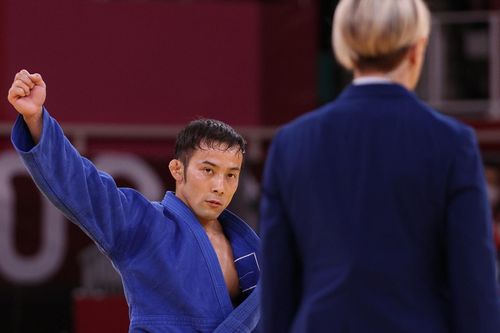 Olympic Tokyo 2020: Đoàn chủ nhà có huy chương vàng đầu tiên