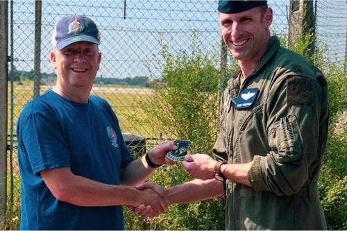 Ngắm 'chim sắt' F-15 và thấy điều 'sai sai', người đàn ông cứu phi công Mỹ một mạng